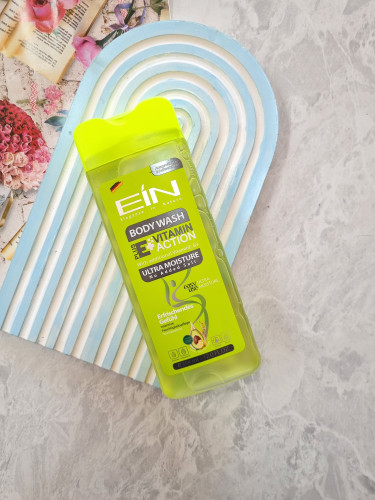 شامپو بدن EIN مدل Ultra Moisture (سبز) حجم ۳۵۴ میلیلیتر