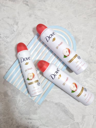 اسپری ضدتعریق داو – رایحه سیب | Dove Antiperspirant Spray Apple Scent (حجم ۱۵۰ و ۲۵۰ میل)
