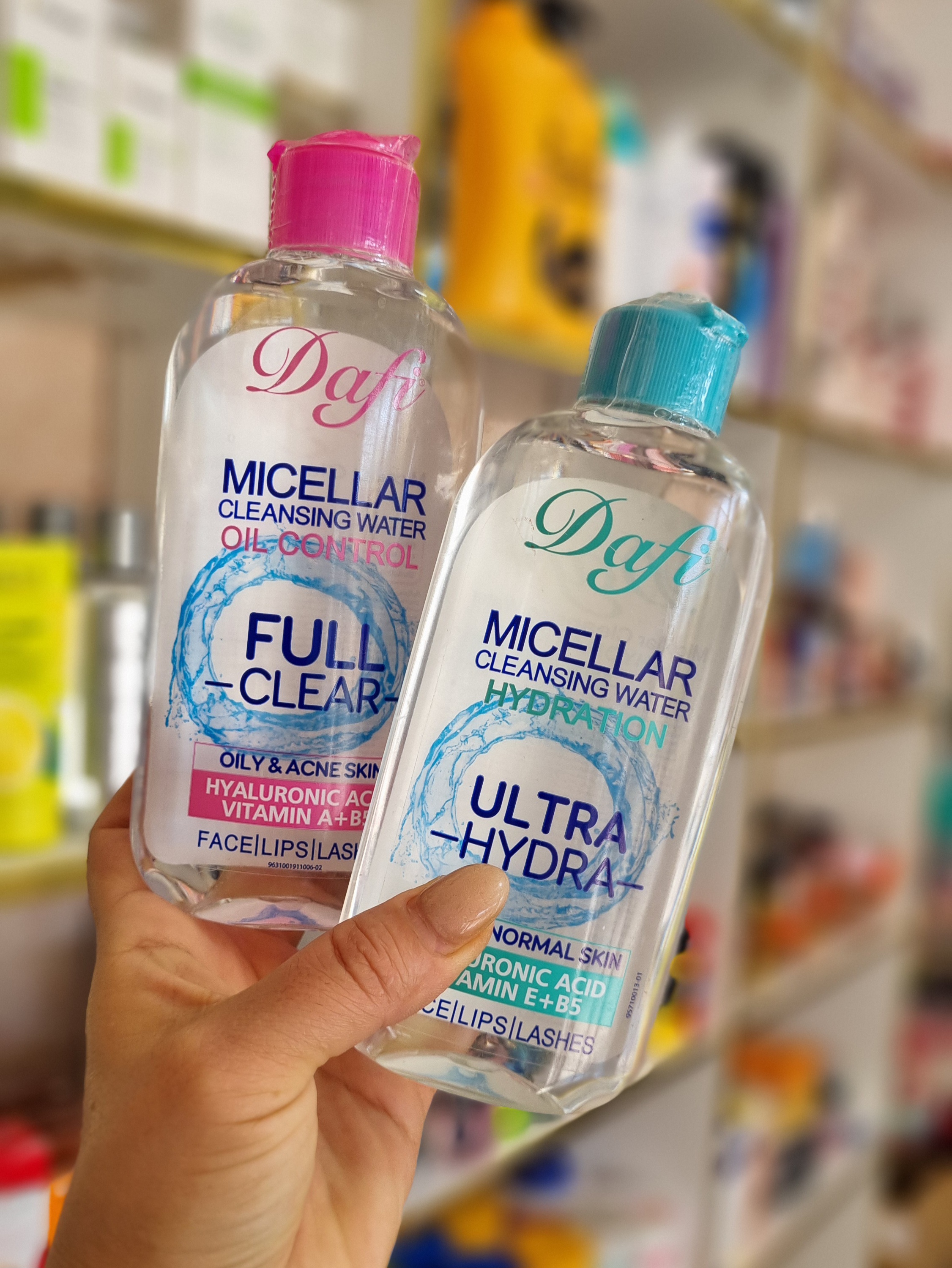 میسلار واتر دافی – پاک‌کننده آرایش و تمیزکننده پوست صورت