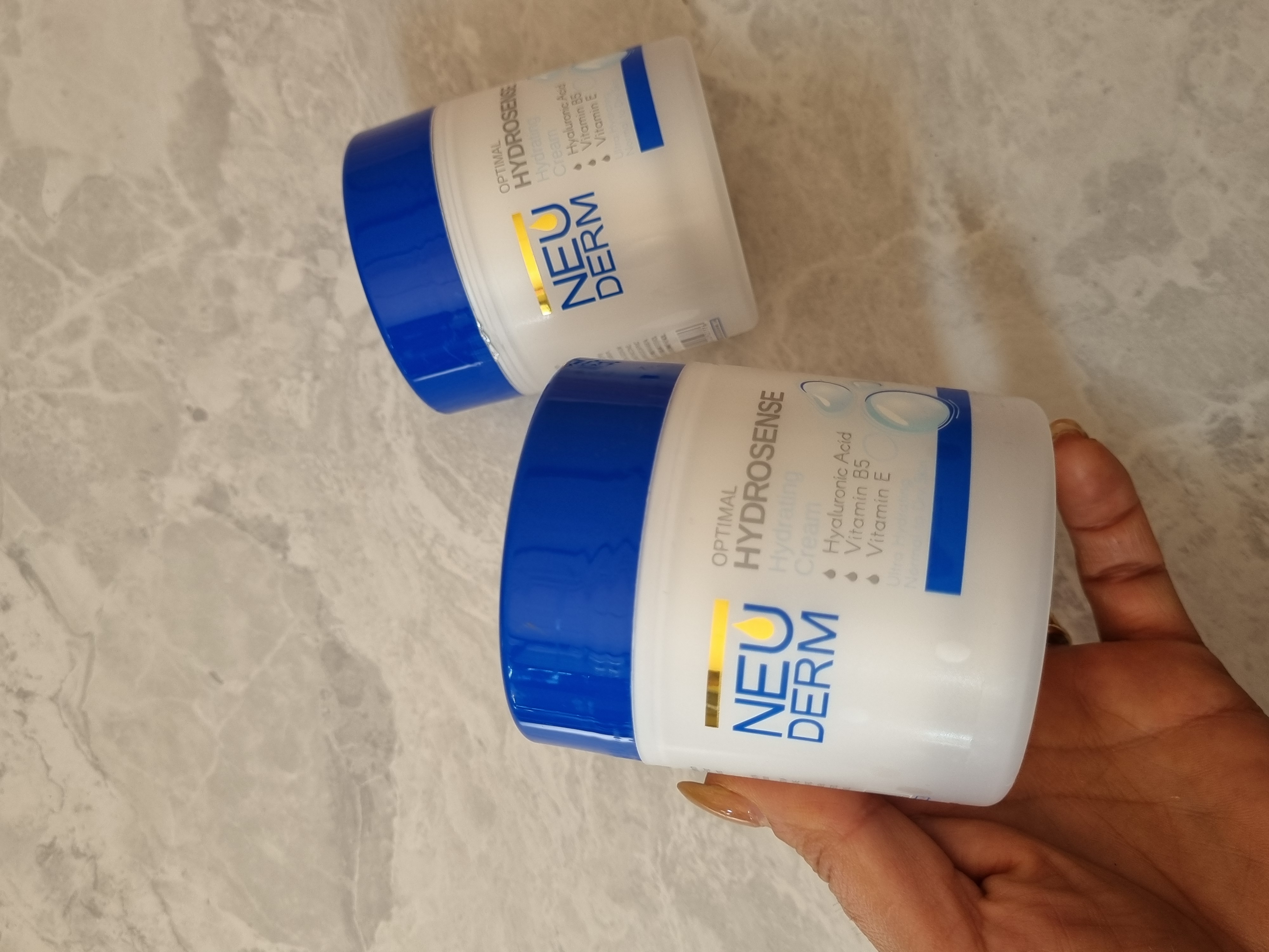 آبرسان دست و صورت Neuderm – مرطوب‌کننده قوی و نرم‌کننده پوست